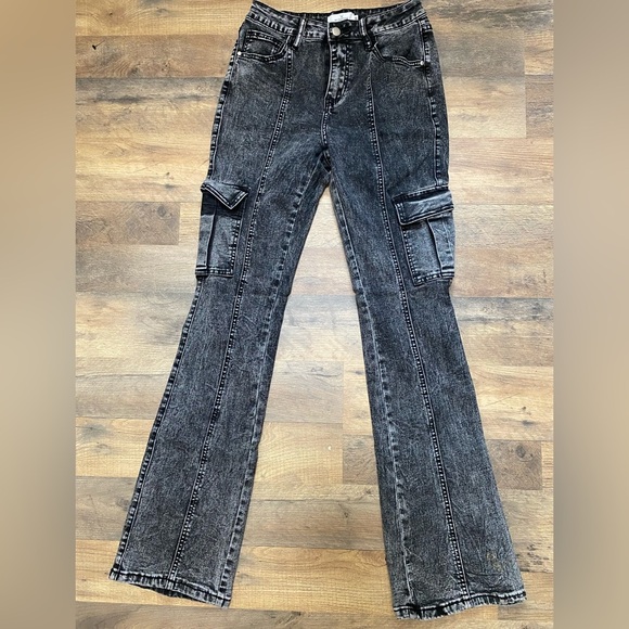 WINDSOR DENIM Denim - Women's Black Cargo Jeans